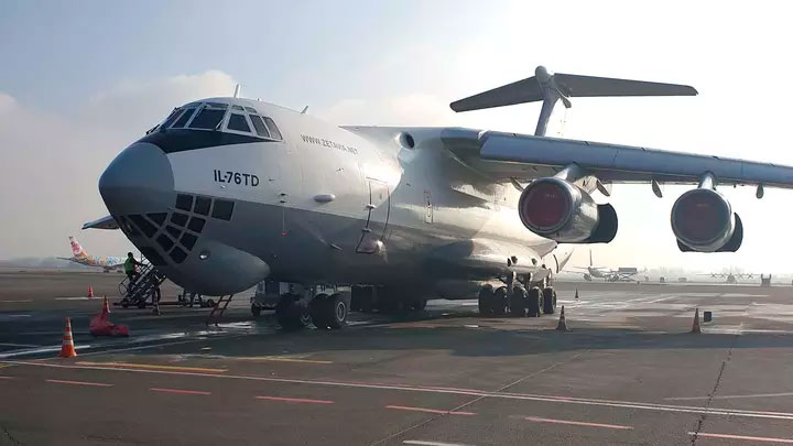 ZetAvia IL-76 in Almaty airport